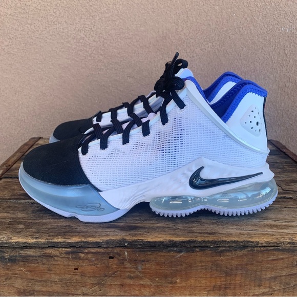 Nike Lebron 19 Low Basketball Shoe - Picture 2 of 9